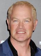 How tall is Neal McDonough?